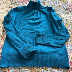 Studio Works Women Medium Blue Tight-Knit Turtleneck Pullover Sweater Ribbed